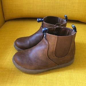 Cat & Jack zip up boots. Sz 8